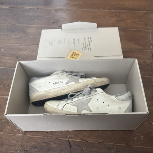 Golden goose superstar low - golden, top